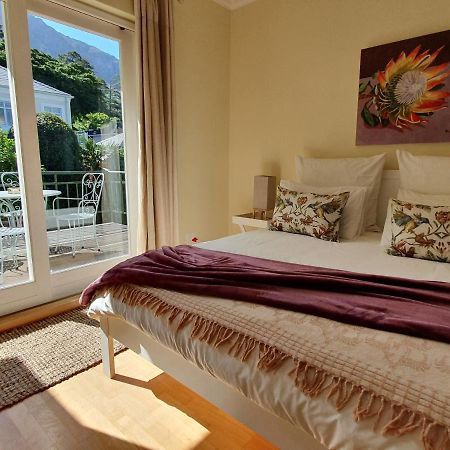 On Pinewood Guest House Cape Town Bagian luar foto