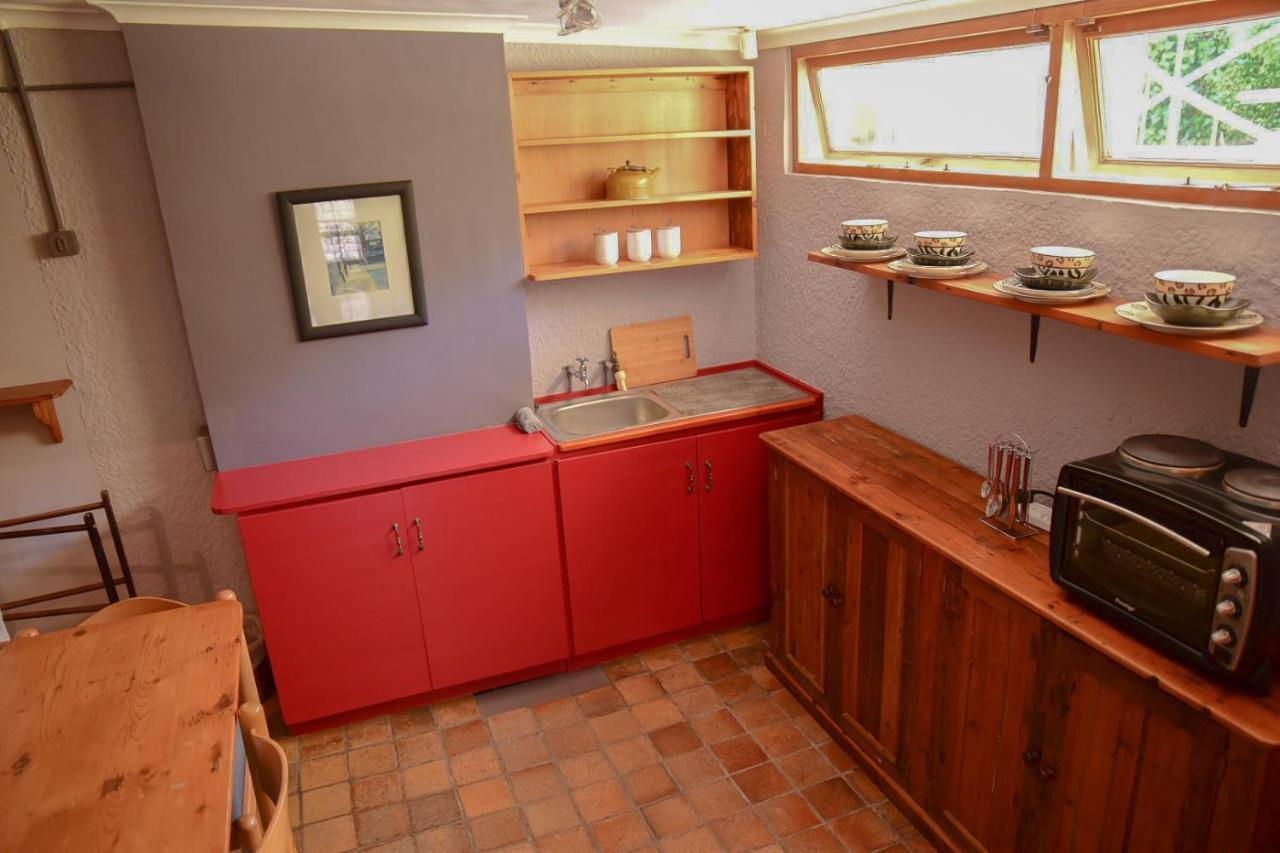 On Pinewood Guest House Cape Town Bagian luar foto